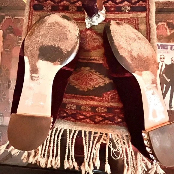 Miu Miu x Prada 👑✨ Vintage Burgundy Velvet Crest Smoking Slippers - Picture 5 of 9